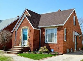 9425 Bohning Dr, Garfield Heights, OH 44125