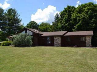2315 Collins St, Bristol, VA 24201