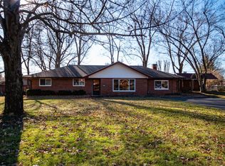 905 Express Dr, Belleville, IL