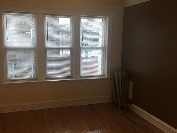 2nd image of 8354 S Maryland Ave APT 3N