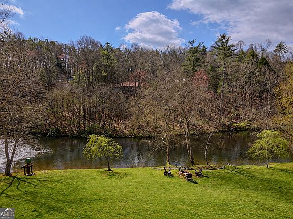 5th image of 105 Riveredge Dr #23