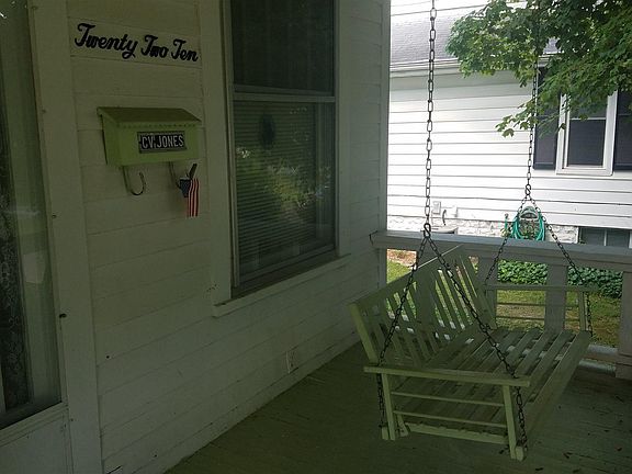 4th image of 2210 Clay St