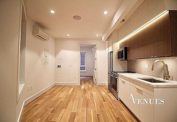 2nd image of 166 E 95th St #4