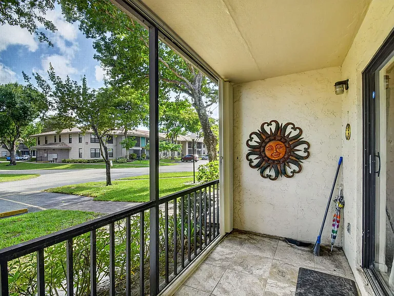 9810 Pineapple Tree Dr #103 — Photo 30