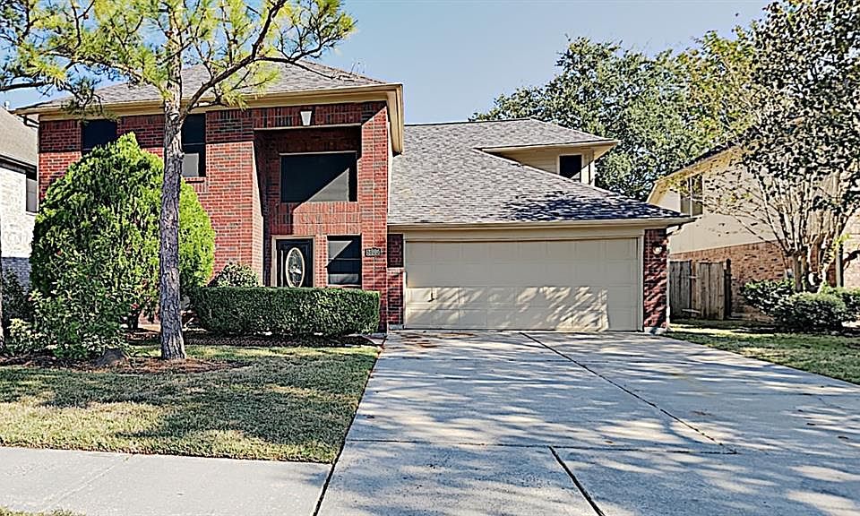 1st image of 3905 Blue Heron Dr