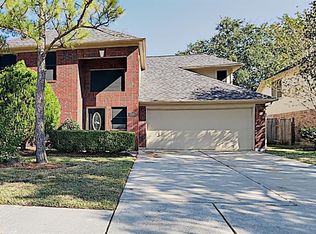 3905 Blue Heron Dr, Pearland, TX 77581