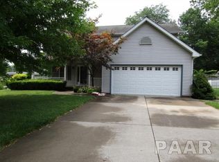 1208 E Brookview Ct, Peoria, IL 61615