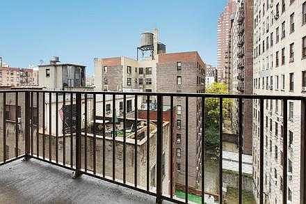 4th image of 186 W 80th St APT 8A