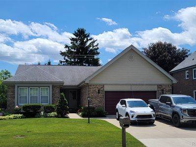 201 Sandalwood Dr, Rochester Hills, MI, 48307