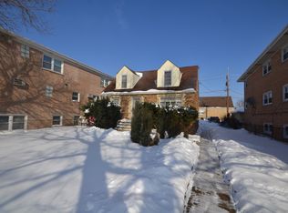 6840 W Gunnison St, Harwood Heights, IL 60706