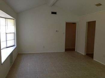 5th image of 11010 Vanderford Dr
