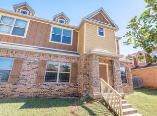 1322 N Corsica Dr, Fayetteville, AR 72704