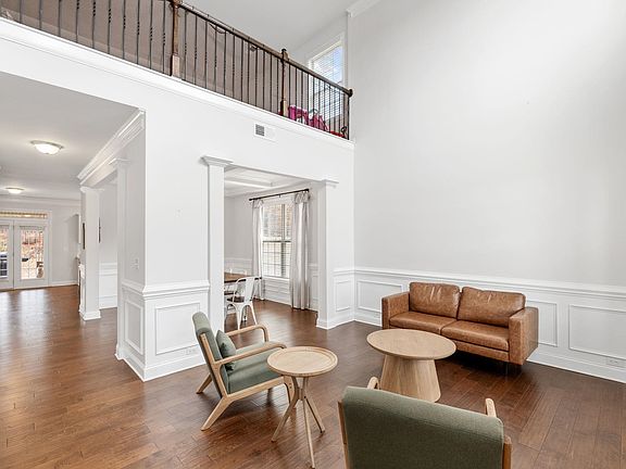 4th image of 809 Jadeite Way