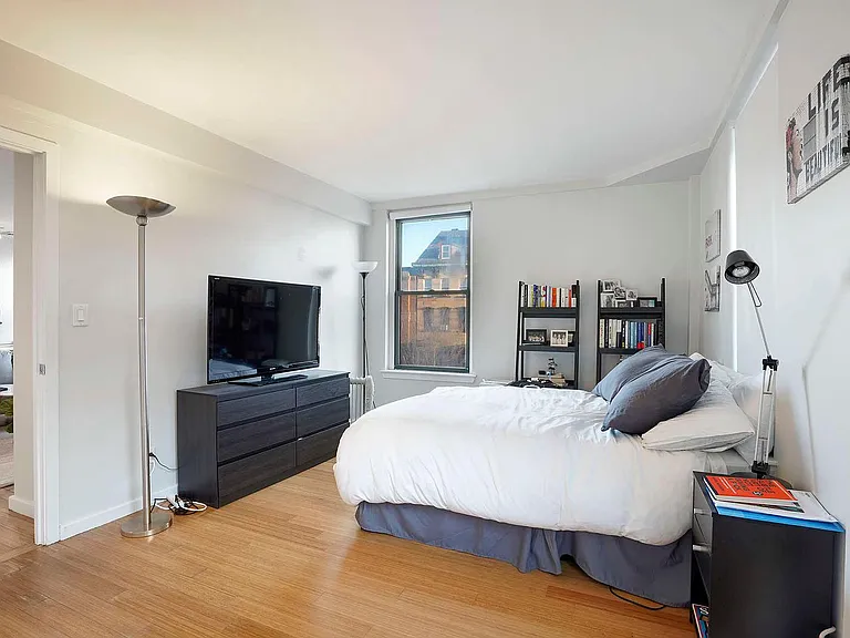 1661 Washington St #401 — Photo 14