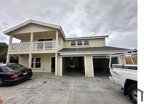 3 bed, 1100 sqft, $3,300 — Photo 2