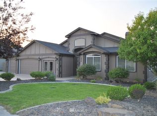 606 S Lupine Dr, Moses Lake, WA 98837