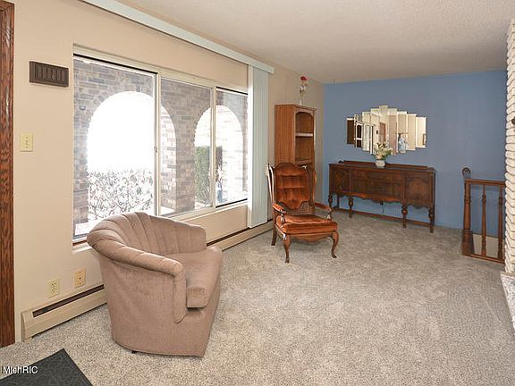 5th image of 10280 E Mn Ave