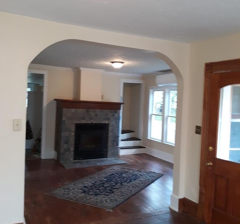 1st image of 416 N Elmwood Ave