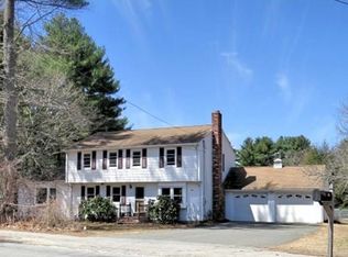 211 Washington St, Topsfield, MA 01983