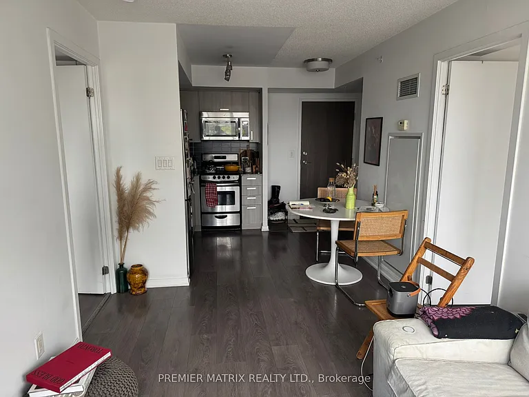 68 Abell St #729 — Photo 4