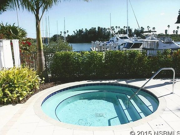 4th image of 11 Old Feger Dr