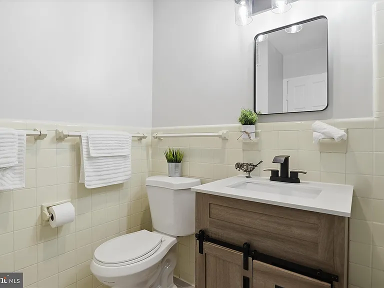 6641 Wakefield Dr #703 — Photo 30