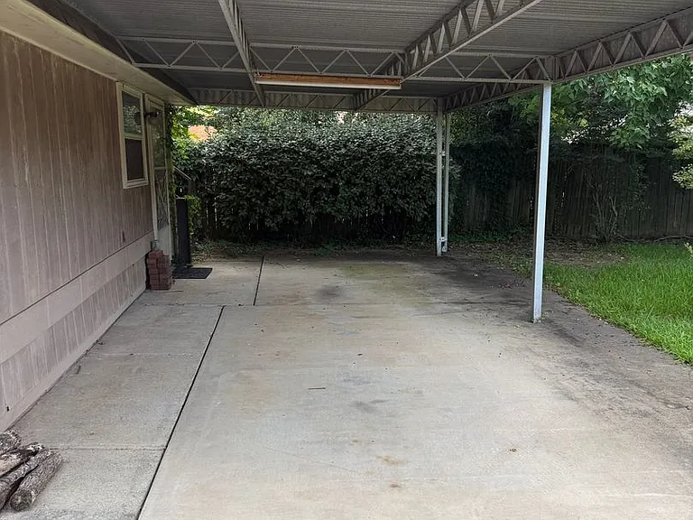 349 Harvard Rd — Photo 21
