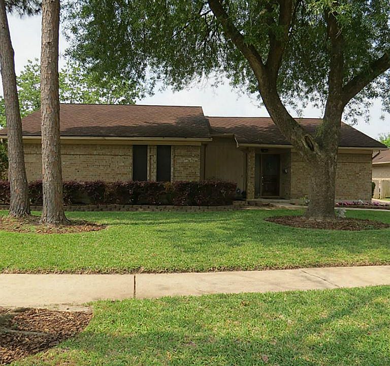 1st image of 10706 Sagewind Dr