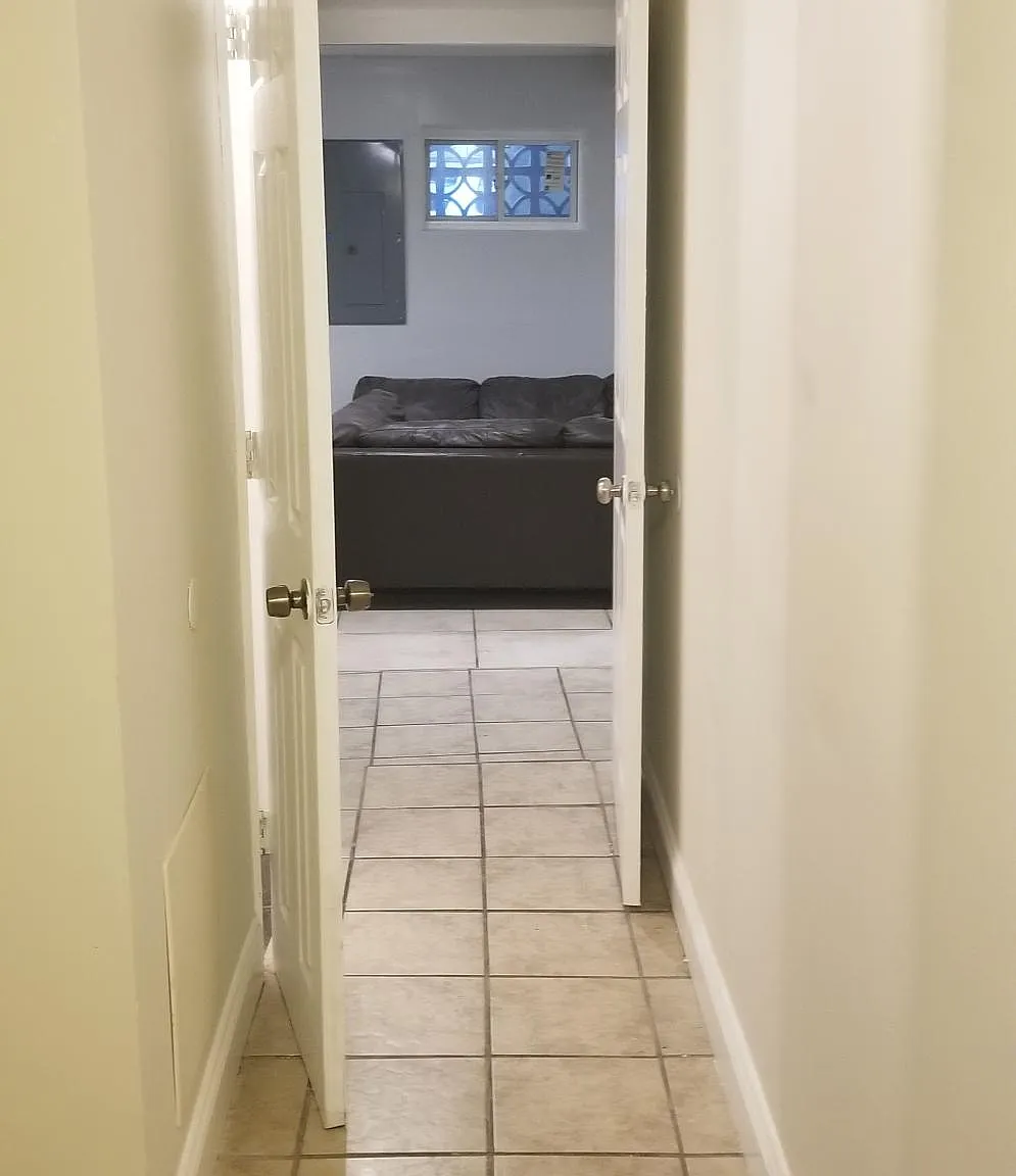 5 bed, $5,700 — Photo 4