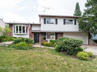 360 Appling Ln, Bolingbrook, IL 60440