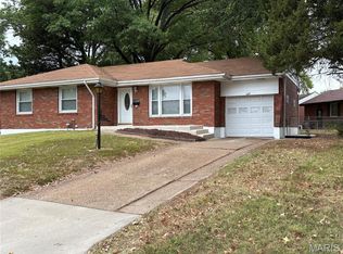 1109 Bluegrass Dr, Saint Louis, MO 63137