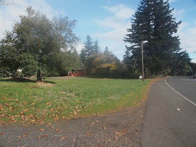 2nd image of Forest Ln