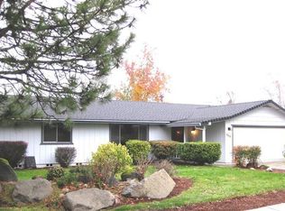2619 Eaton Dr, Medford, OR 97504