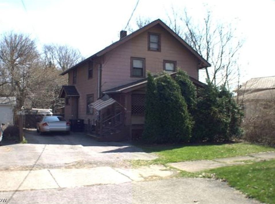 1st image of 1036 Vine Ave NE