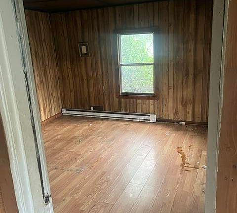 5th image of 523 W Gordon Ave