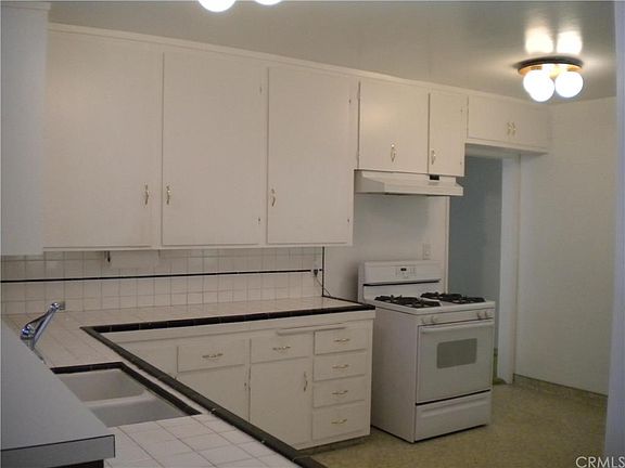3rd image of 5437 Berryman Ave