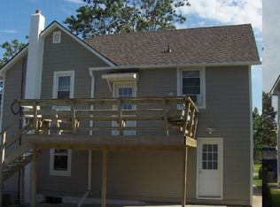 906 Edgington Ave, Eldora, IA 50627
