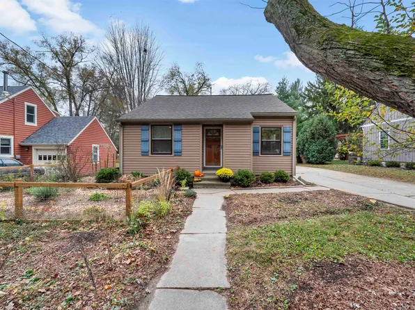 5713 Bittersweet Pl, Madison, WI 53705