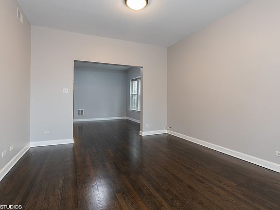 4th image of 5414 W Montrose Ave #1