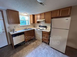 1183 W Hall St, Ozark, MO 65721