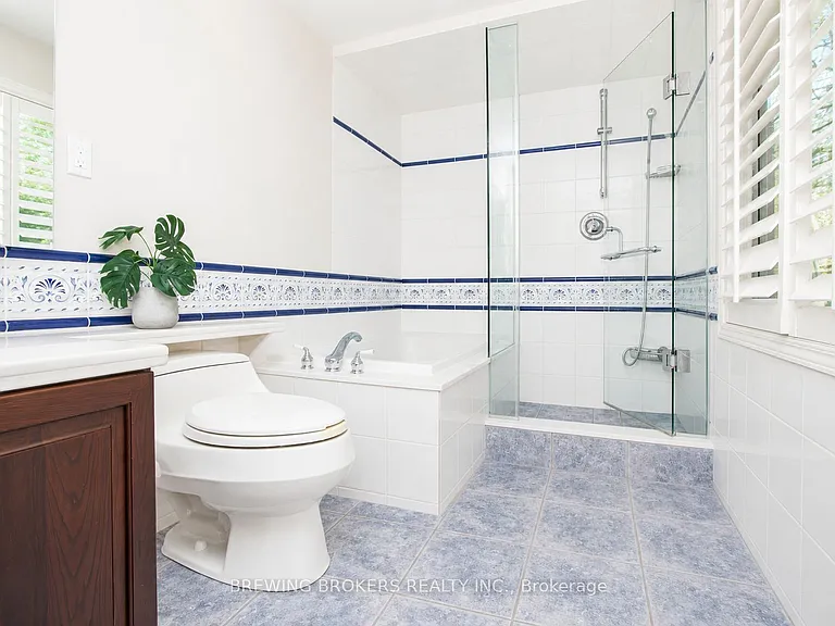 1299 Stavebank Rd — Photo 24