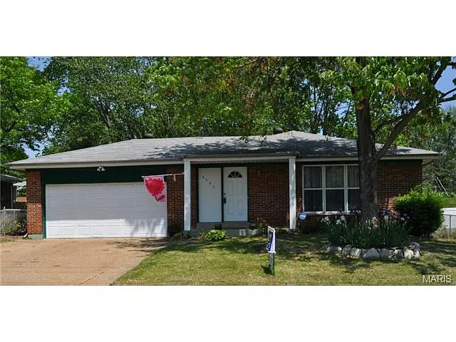 4595 Mattis Rd photo 1