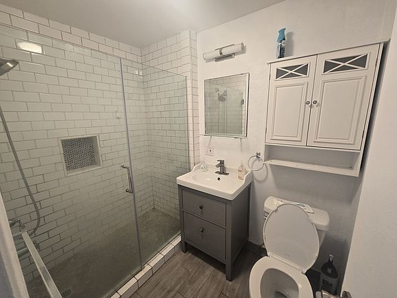4th image of 7106-10 Amherst St #B
