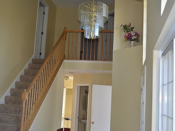 4th image of 485 Snow Drift Cir