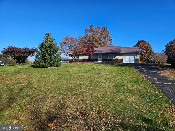 17 Kinsinger Rd, Halifax, PA 17032