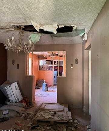 5th image of 2926 Rivera Ave