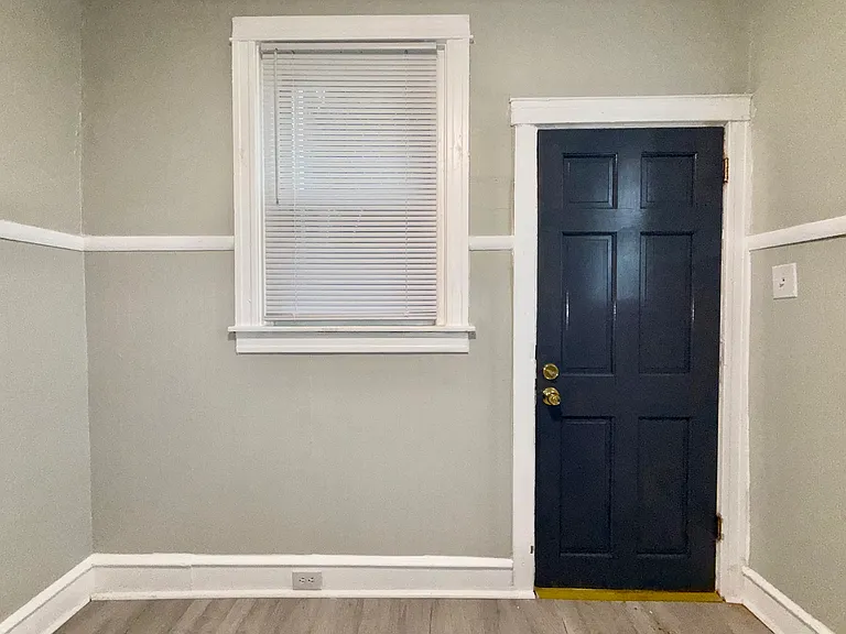 2121 Anchor St — Photo 16