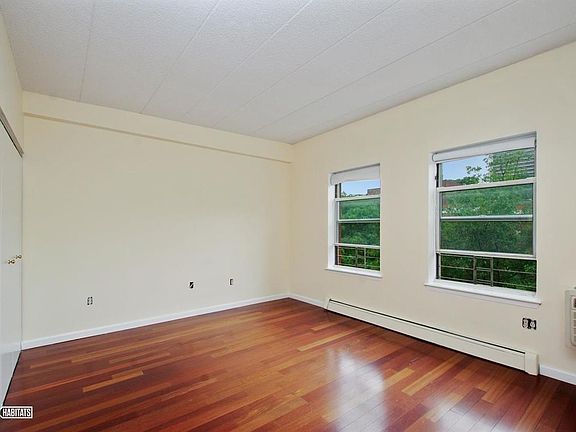 5th image of 2578 Frederick Douglass Blvd #D
