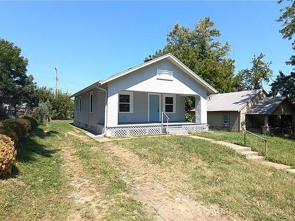 2nd image of 4020 Silver Ave