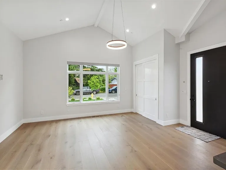 1273 Curtiss Ave #2 — Photo 12